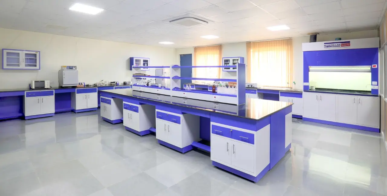 Laboratory Furniture Manufacturer in Surat